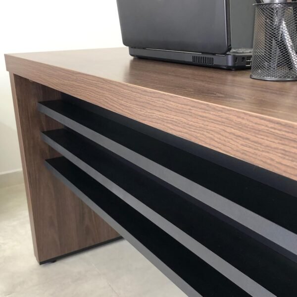 Mesa para Escritório 135cm Tamburato Elegante Executiva Artany Charuto/preto - Imagem 6