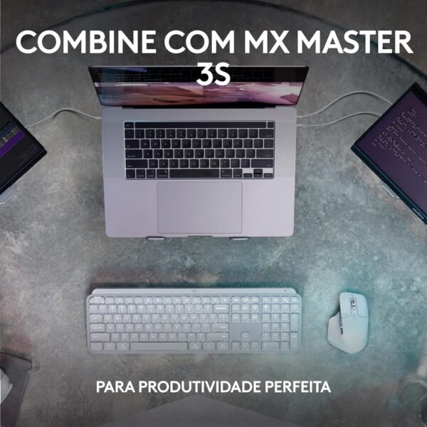 Teclado sem fio Logitech MX Keys S com Clique Silencioso, Teclas Programáveis, Iluminação Inteligente, Conexão Bluetooth ou Receptor USB Logi Bolt e Bateria Recarregável - Cinza Claro - Imagem 8