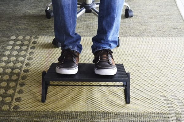 Apoio Ergonômico Ajustável para Pés Robust Emborrachado 45 cm (Preto) - Imagem 3