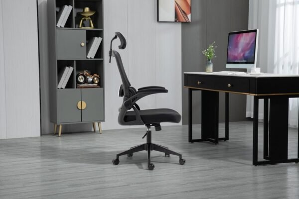 Cadeira para Escritório Presidente Giratória Ergonômica, Com Design Moderno, Estofado Confortável, Apoio Lombar Ajustável, Base Reforçada, Rodízios Silenciosos e Ajuste De Altura (Preto) - Imagem 2