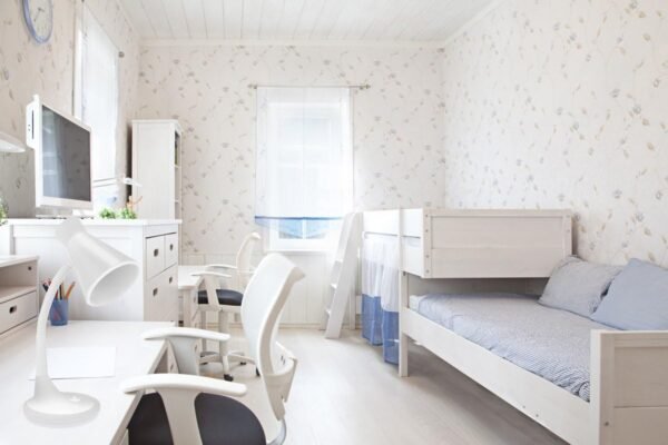 Luminaria Mesa E27 Taschibra TLM 03 Branco 15.0 Produzida em plástico com soquete de porcelana, corpo da luminária articulável - Imagem 2