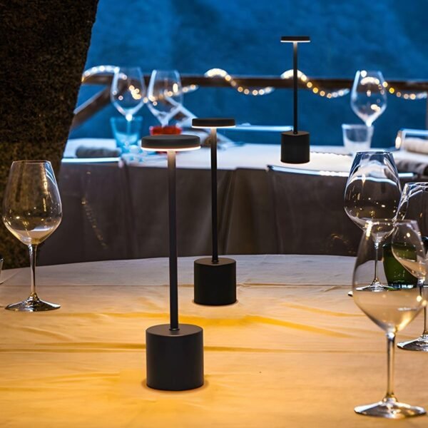 Luminária de Mesa Moderna, Sem Fio, Touch, 3 Temperaturas de Cor, 22 cm, Dourado ou Preto (Preto) - Imagem 3