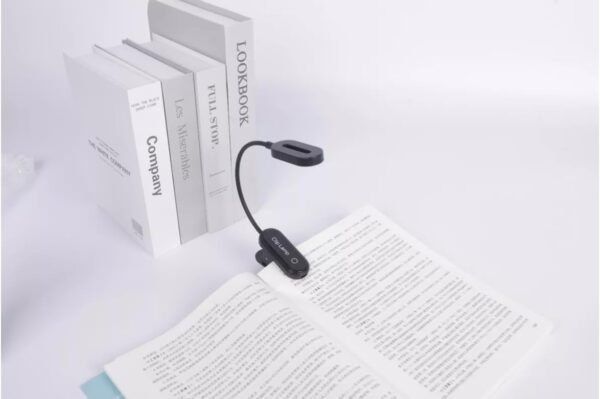 Luz de Leitura LED com Clipe Recarregável Portátil Ajustável - Imagem 2