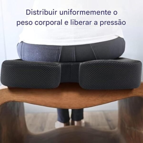 Almofada Ortopédica para Cadeira Gamer – Espuma Viscoelástica de Alta Densidade – Suporte Ergonômico para Cóccix, Ciática e Lombar – Capa de Veludo Preta Lavável - Imagem 2