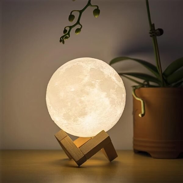 Luminária Lua Cheia 3D, 10 cm, com Suporte de Plástico, Alimentação por bateria, cor luz quente. - Imagem 2