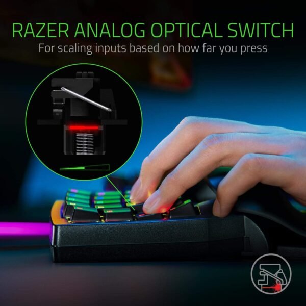 Razer Teclado para jogos Tartarus Pro: Interruptores analógico-ópticos – 32 teclas programáveis – Iluminação Chroma RGB personalizável – Macros programáveis – Sensível à pressão de - Imagem 2